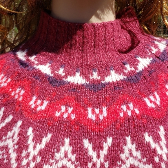 AMERICAN Eagle Fair Isle Pullover Sweater Small Mock Neck Red Nordic - Picture 8 of 11